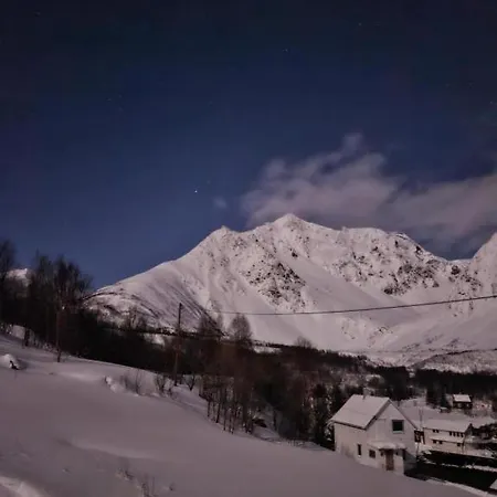 Lyngen Flexible Living - Alpine At The Start Of The Mountain 别墅 *