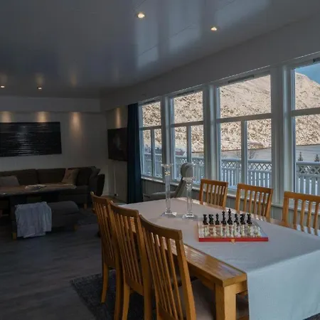 Lyngen Flexible Living - Alpine At The Start Of The Mountain 别墅